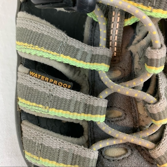 Keen Waterproof Little Boy Sz 12 Sandal - Picture 6 of 8